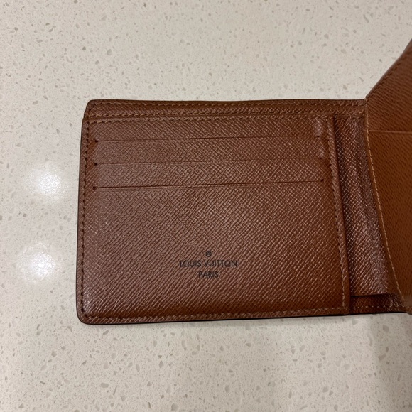 Louis Vuitton wallet - Picture 12 of 16